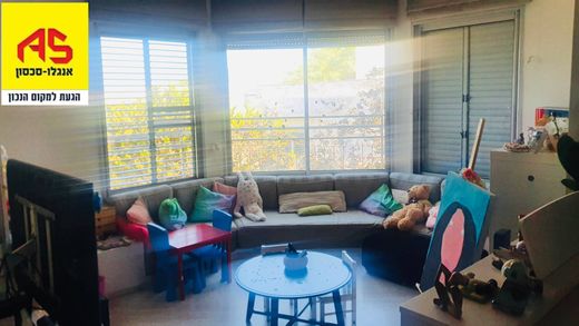 دوبلكس ﻓﻲ Ramat HaSharon, Tel Aviv District