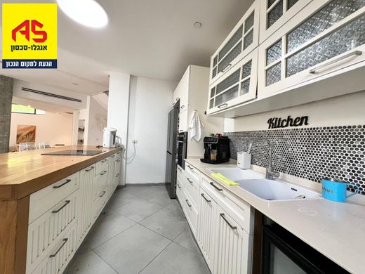Luxury home in Netanya, Central District