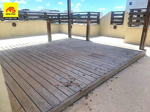 Dom miejski w Raanana, Central District