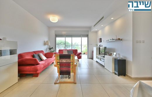 套间/公寓  Reẖovot, Central District