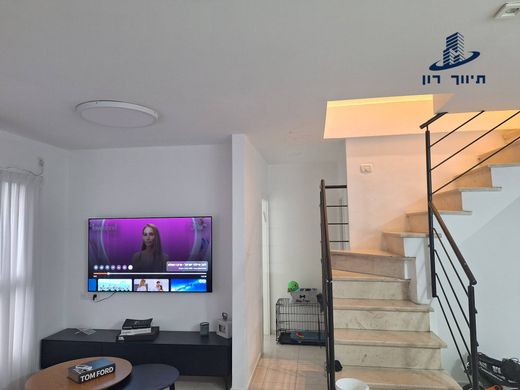 Duplex in Givatayim, Tel Aviv
