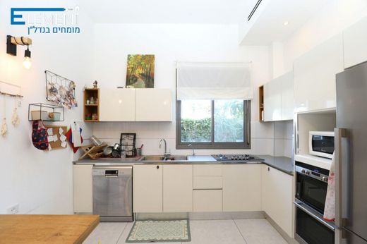 Appartamento a H̱arish, Haifa