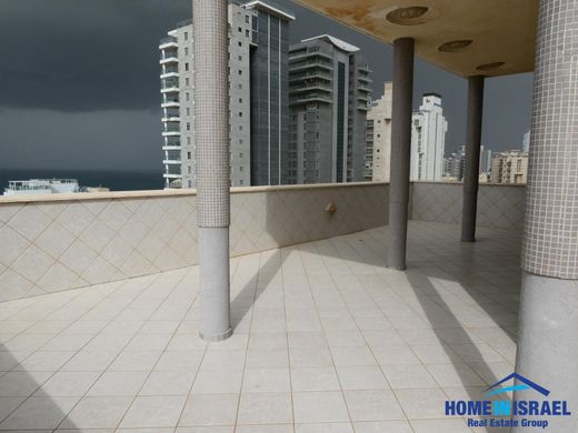 Penthouse Netanya, Central District