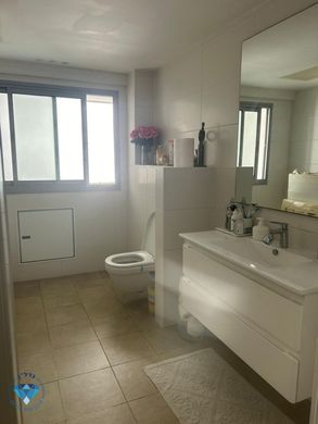 Apartment in Ness Ziona, Central District