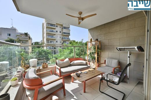 Appartamento a Reẖovot, Central District