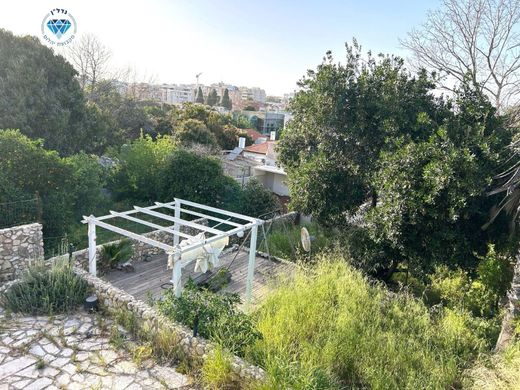 ‏בתי יוקרה ב  Ness Ziona, Meẖoz HaMerkaz