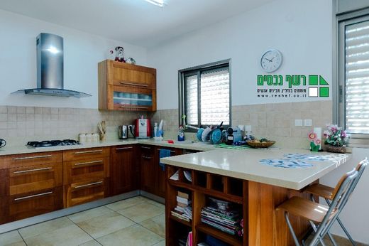 Квартира, Кефар-Сава, Central District