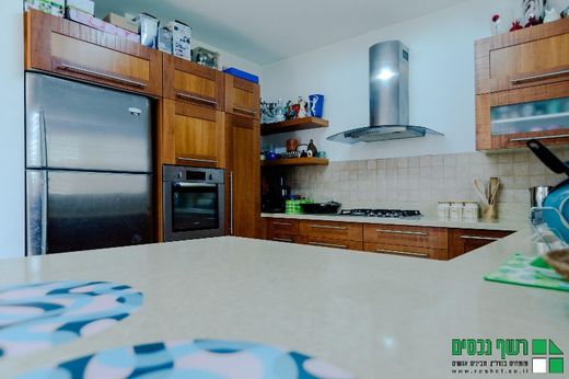 Apartamento - Kfar Saba, Central District