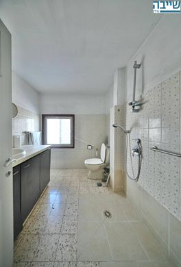 Penthouse w Rehovot, Central District