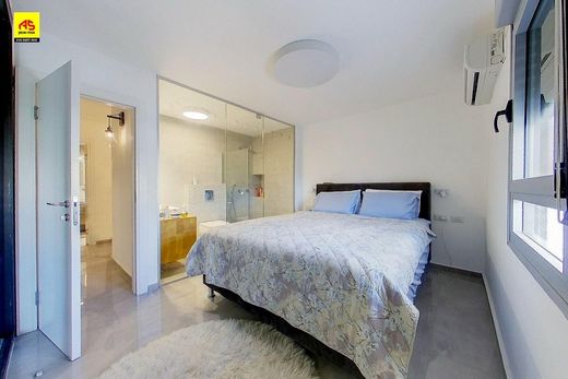 Квартира, Raanana, Central District