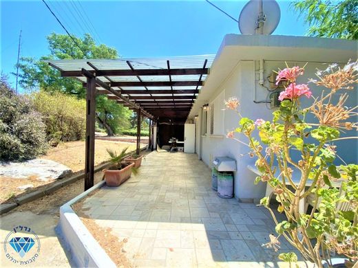 Luxus-Haus in H̱oreshim, Central District