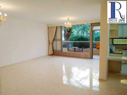 Apartment in Holon, Tel Aviv