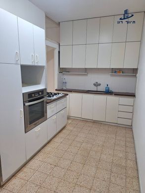 Apartment in Givatayim, Tel Aviv