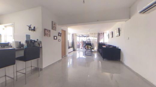 Apartment / Etagenwohnung in Aschdod, Southern District