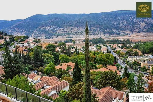 Элитный дом, Qiryat Tiv‘on, Haifa