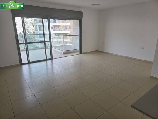 Apartment in Petah Tikva, Central District