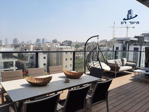 Penthouse in Givatayim, Tel Aviv
