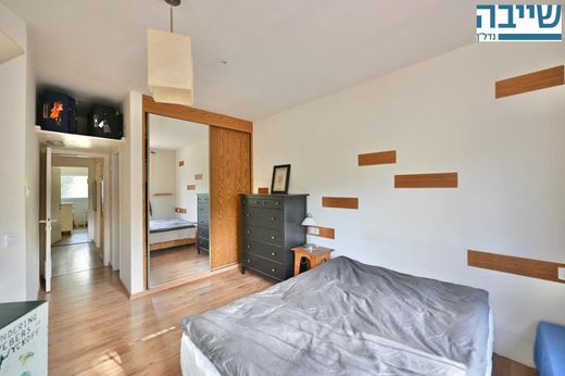 Luxury home in Rehovot, Central District