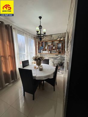 Casa de luxo - Kefar Yona, Central District