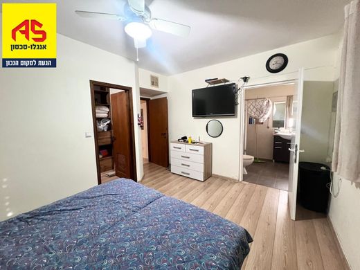 Maison de luxe à Netanya, Central District