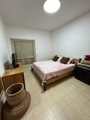 Apartment / Etagenwohnung in Tel Aviv, Tel Aviv District