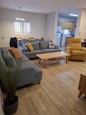 Piso / Apartamento en Rejovot, Central District
