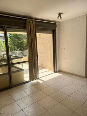 Piso / Apartamento en Ramat HaSharon, Tel Aviv District