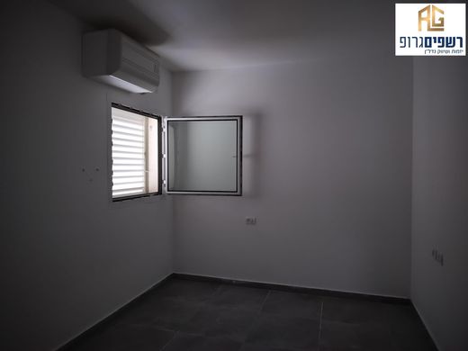 套间/公寓  Kfar Saba, Central District