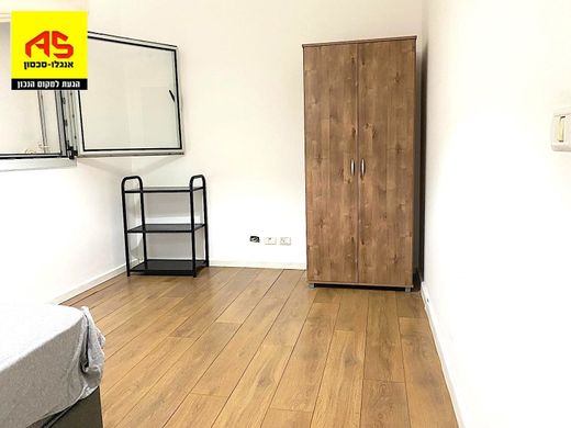 Piso / Apartamento en Raanana, Central District