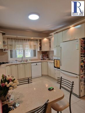 Luxe woning in Holon, Tel Aviv District