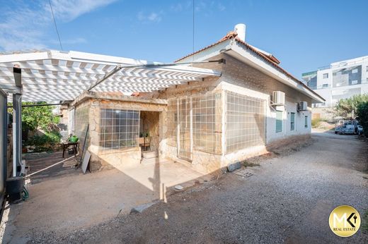 Элитный дом, Pardés H̱anna Karkur, Haifa