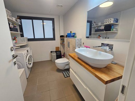 Apartment / Etagenwohnung in Tel Aviv, Tel Aviv District