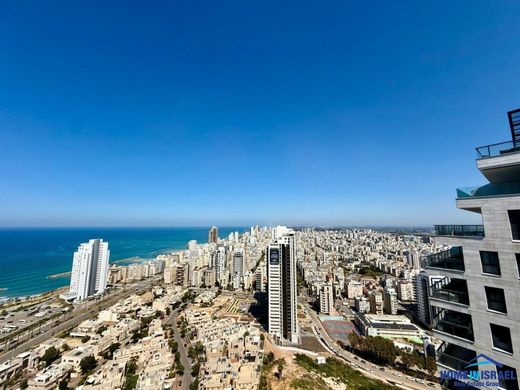 Piso / Apartamento en Netanya, Central District