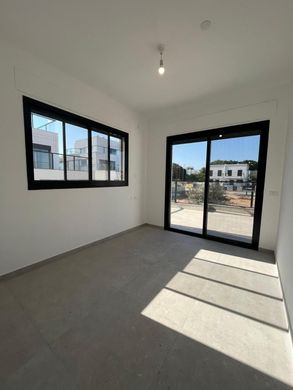 Apartment in Even Yehuda, Central District