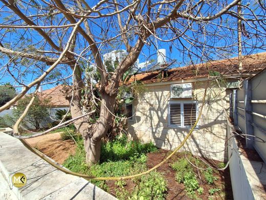 Luxury home in Pardés H̱anna Karkur, Haifa District