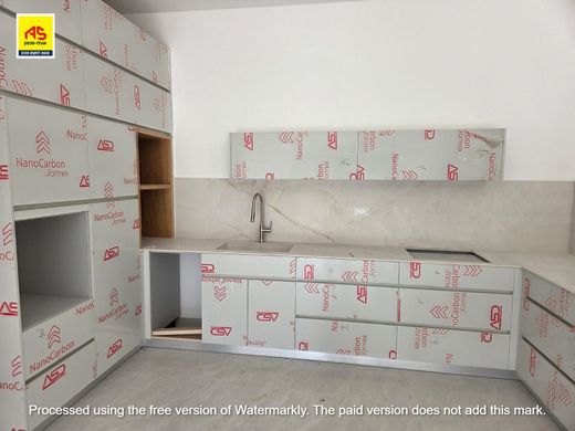 Apartment / Etagenwohnung in Ashkelon, Southern District