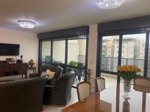 Penthouse in Rehovot, Central District