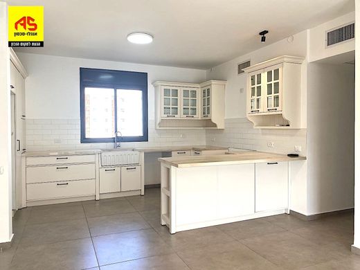 Apartment in Raanana, Central District