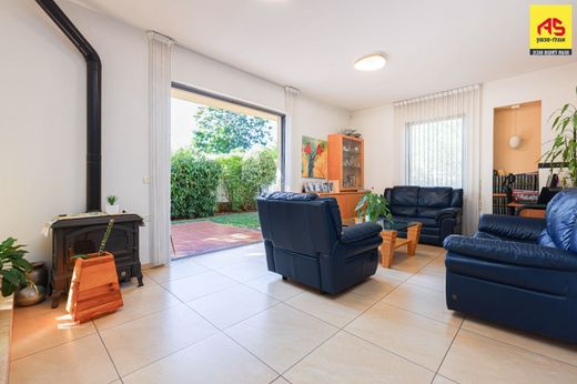 Maison de luxe à Raanana, Central District