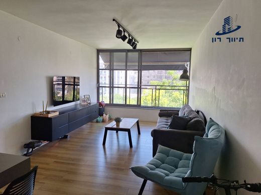 Apartment in Givatayim, Tel Aviv