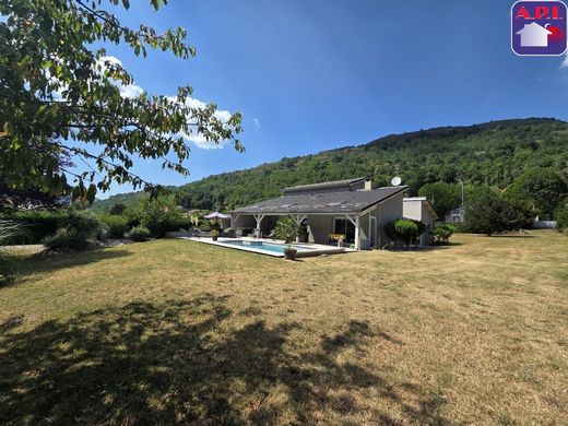 Вилла, Ax-les-Thermes, Ariège