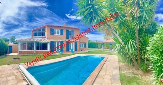 Villa à Perpignan, Pyrénées-Orientales