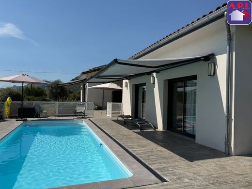 Вилла, Foix, Ariège