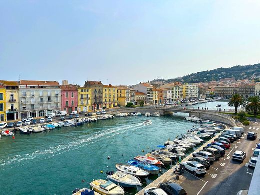 Sète, Héraultのアパートメント