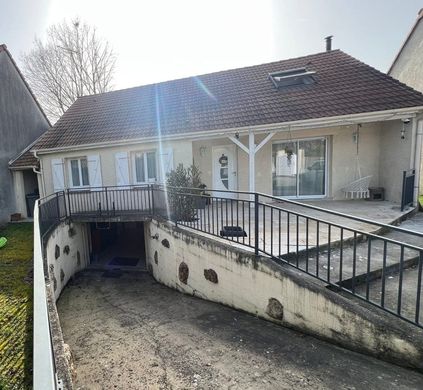 Villa in Breuillet, Essonne