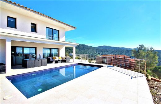 Vilamaniscle villas y casas de lujo en venta Viviendas exclusivas