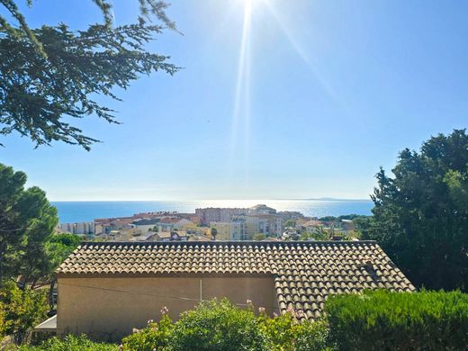 Вилла, Сет, Hérault