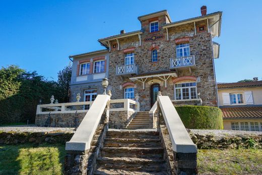 Saint-Pons-de-Thomières, Héraultの城