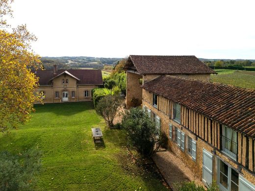 빌라 / Vic-Fezensac, Gers