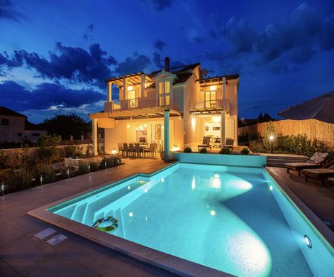 Luxury home in Promajna, Baška Voda